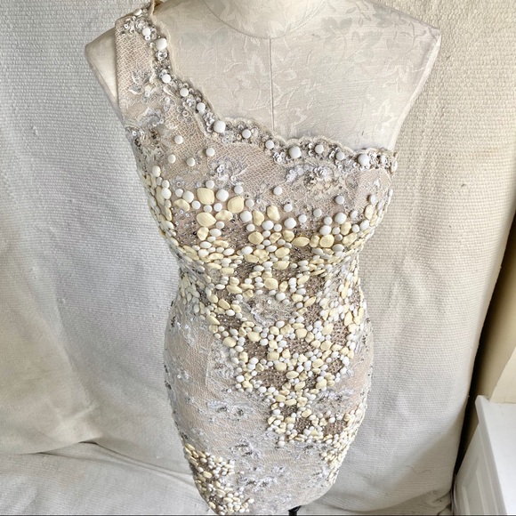 Vintage 4/6 Embellished Beaded Lace Formal Dress - Picture 4 of 8